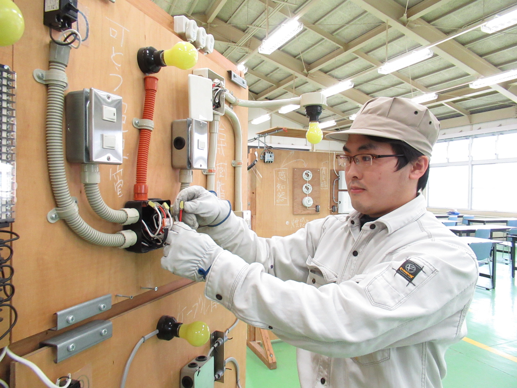 電気設備技術科