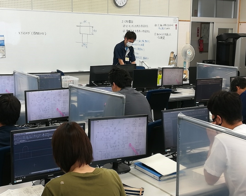 2次元CAD応用作業と3次元CAD